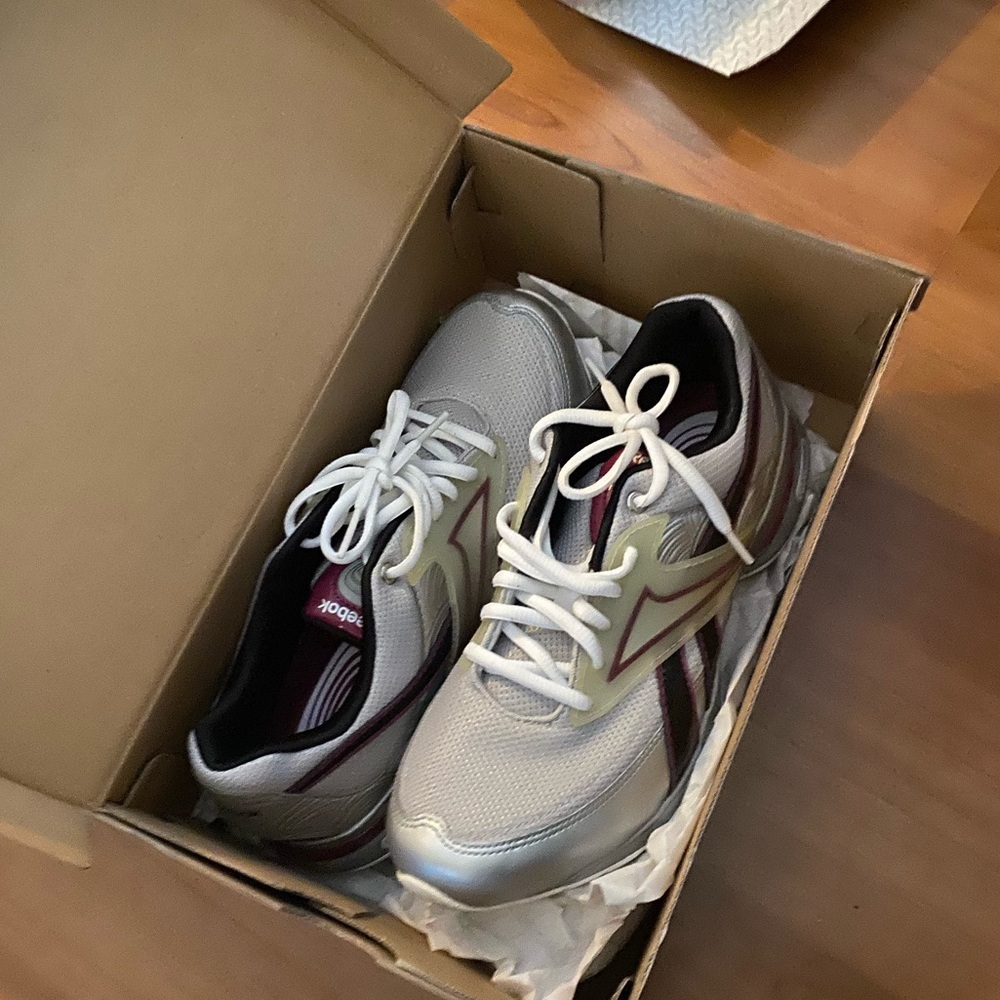 Reebok tennis shoes